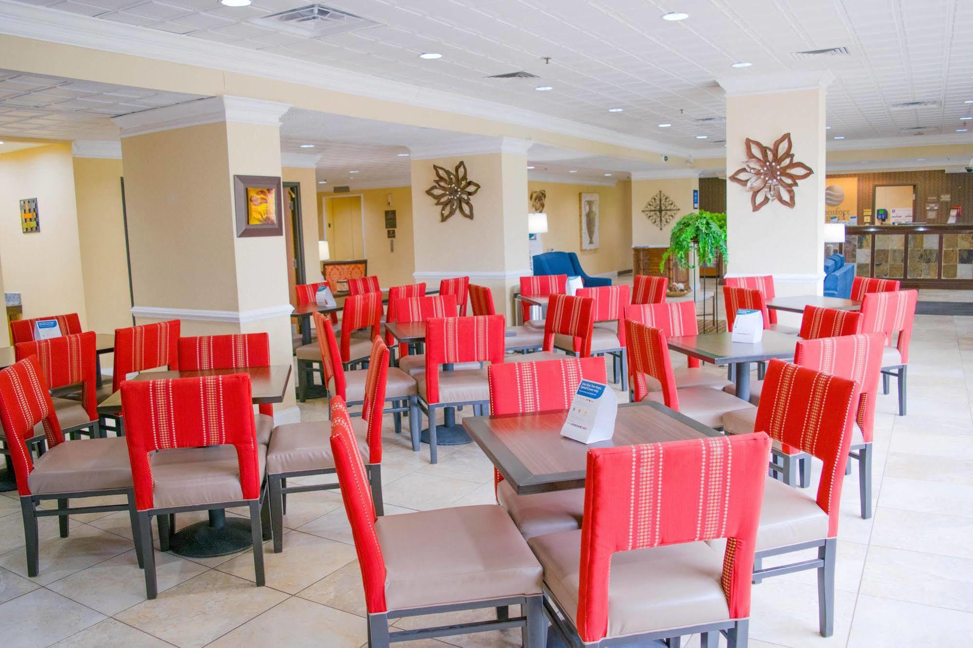 Comfort Inn Cranberry Twp Cranberry Township Exterior photo